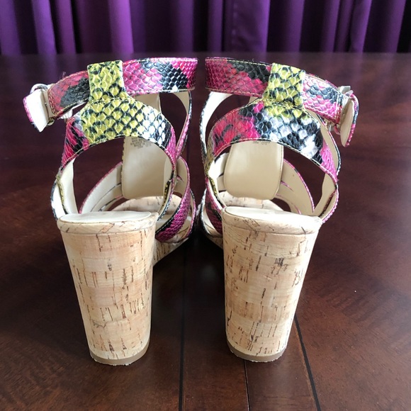 💕Host Pick - Nine West Multi-Color Reptile Wedge Sandals - Picture 4 of 9